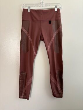 Athleta Allyson Felix Collaboration Rose 7/8 Length Leggings Medium Tight Fit